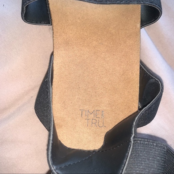 Platform Boho Sandals - Picture 2 of 2